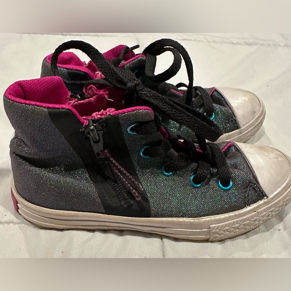 Girls Converse shoes size 13